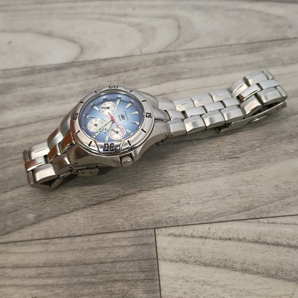 Fossil Blue Ladies Dive Watch 100m BQ-9199 New Battery Installed 6.5" - Picture 3 of 9